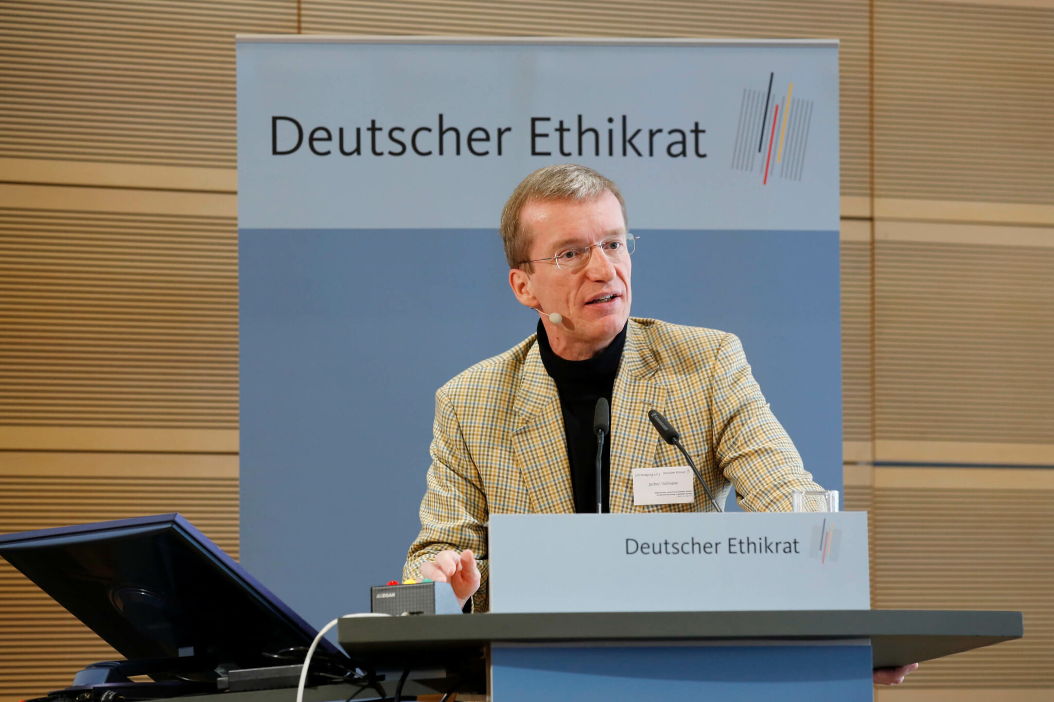 Prof. Dr. med. Dr. phil. Jochen Vollmann – Ethik und Geschichte der Medizin
